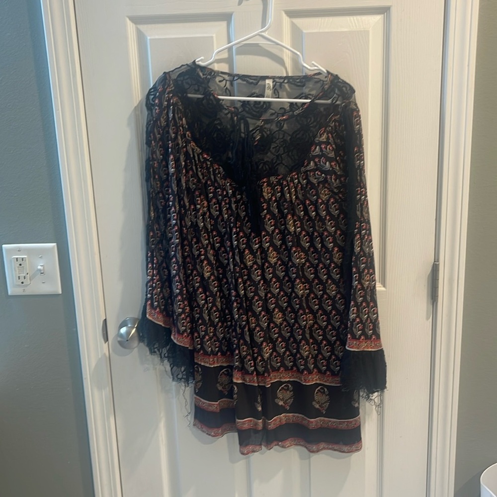 Free People Super flattering and amazing details Free people lace dress
